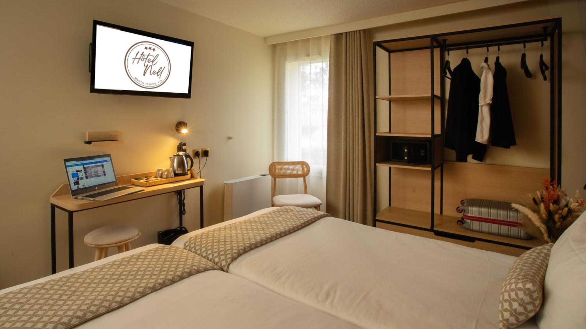 Hotel Nell Saint-Marcel  Buitenkant foto