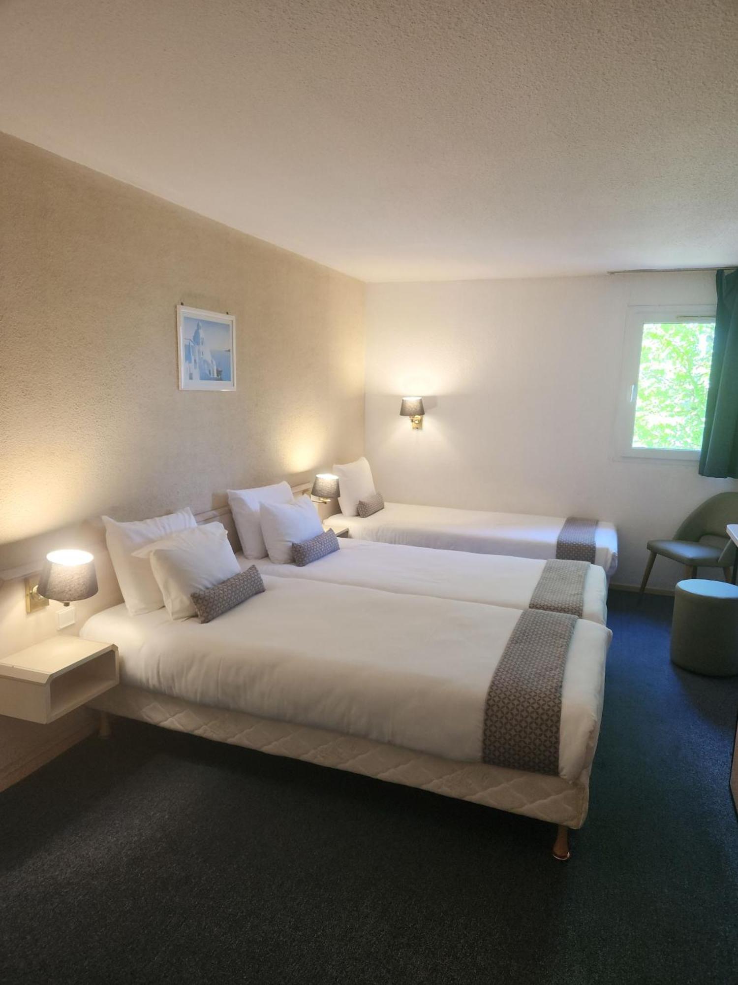 Hotel Nell Saint-Marcel  Buitenkant foto