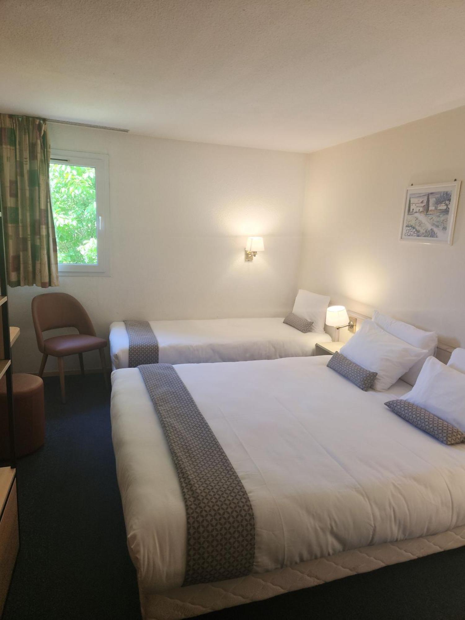 Hotel Nell Saint-Marcel  Buitenkant foto